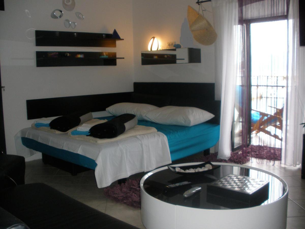 Baska Apartment-Studio Fiorino Buitenkant foto